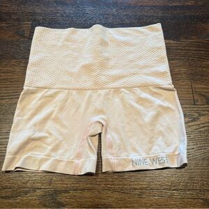 NINE WEST Women’s Beige Seamless Mid Waist Thigh Shaper Size M